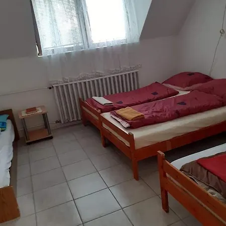 Kekturas-tora Nyilo Privat Berlemeny Pensjonat Badacsonytomaj